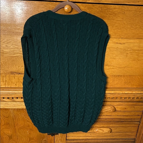 Pendleton Dark Green Cable Knit 100% Virgin Wool Sweater Vest Vintage Sz Medium - Picture 2 of 6